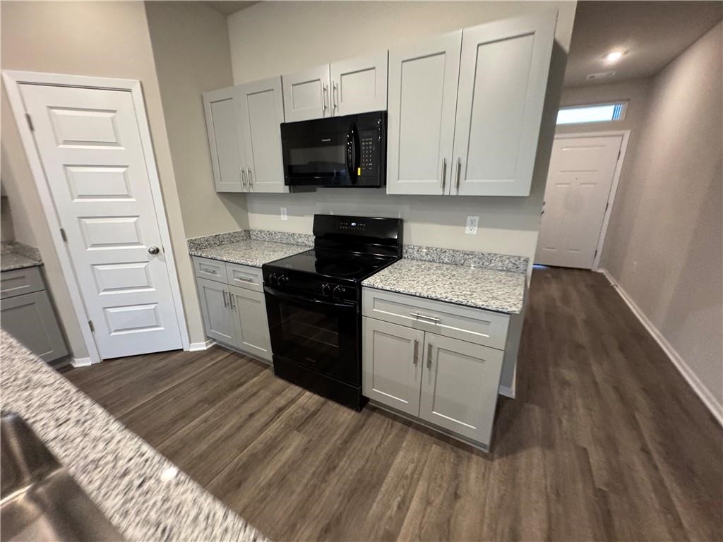 Woodward Park Ph I Highfill - Residential Lease