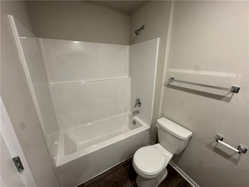 Woodward Park Ph I Highfill - Residential Lease