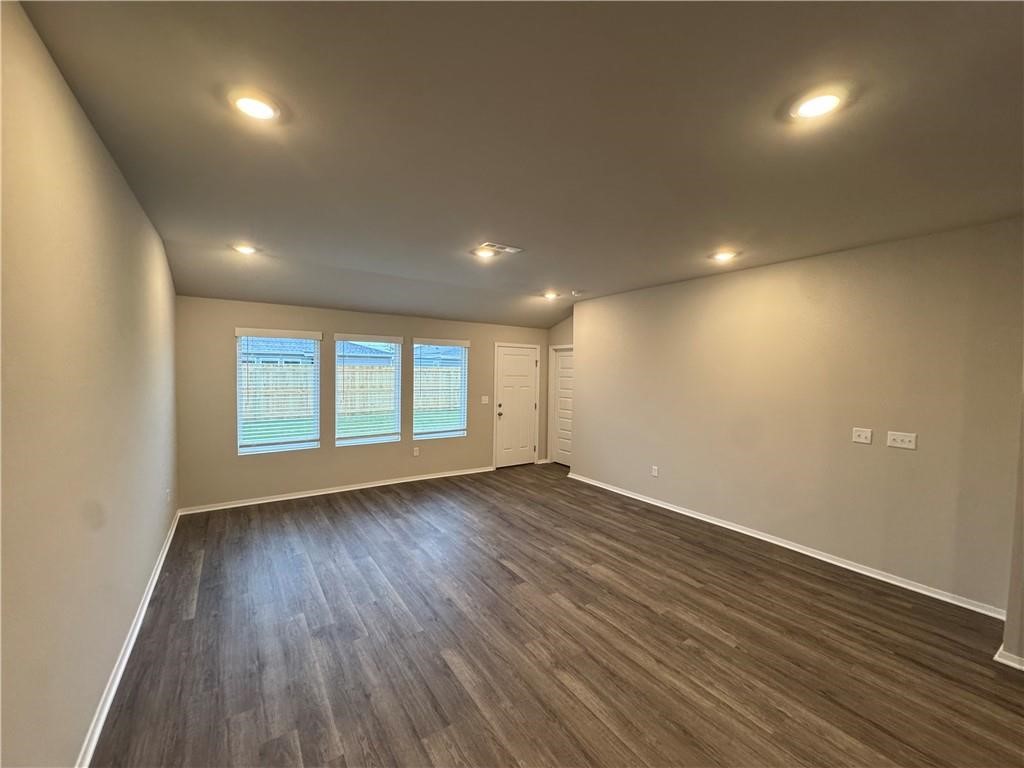 Woodward Park Ph I Highfill - Residential Lease