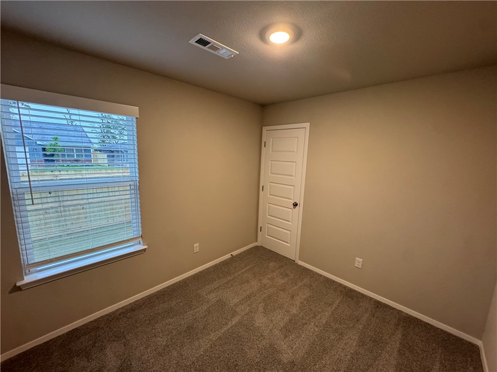 Woodward Park Ph I Highfill - Residential Lease
