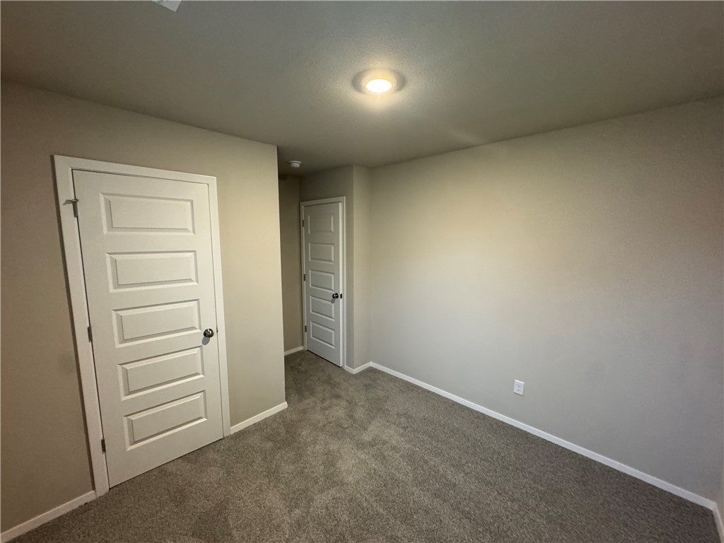 Woodward Park Ph I Highfill - Residential Lease