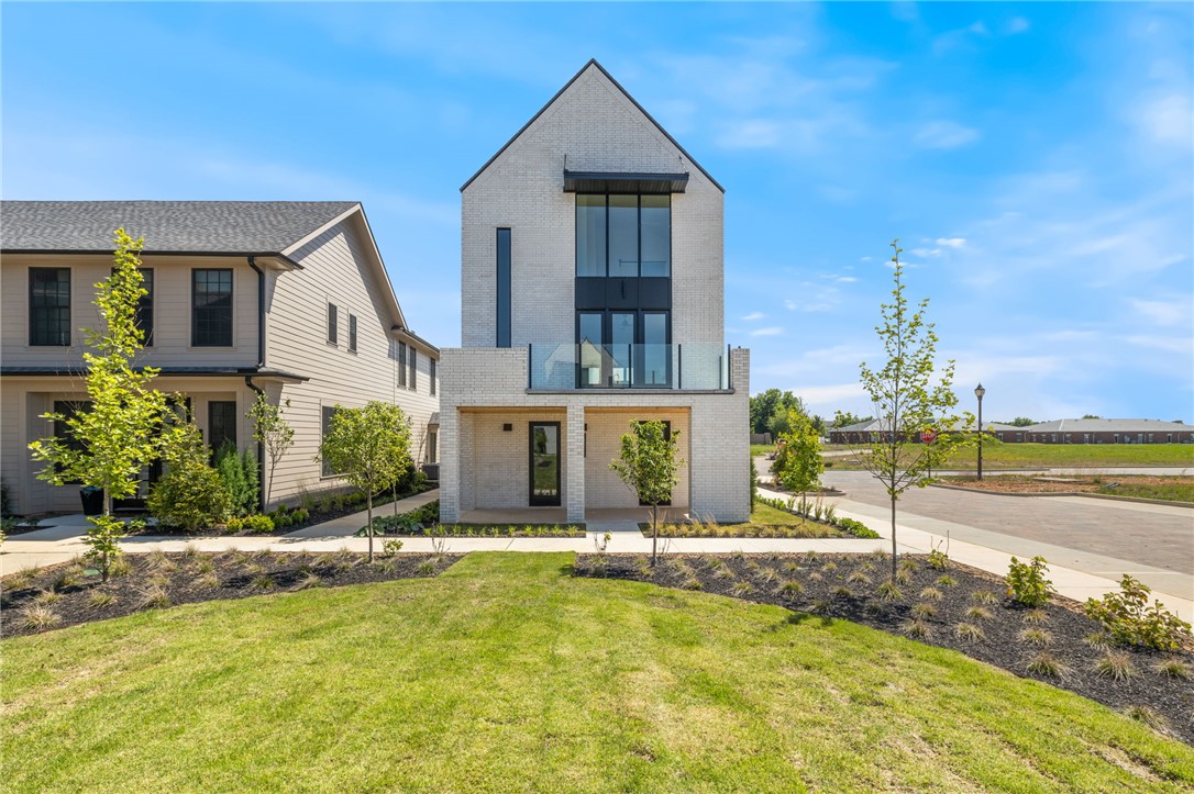Pinnacle Village - Residential