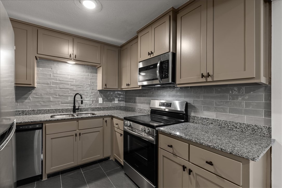 n/a - Residential Lease