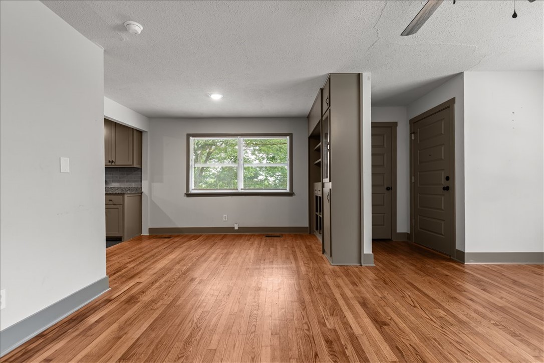 n/a - Residential Lease
