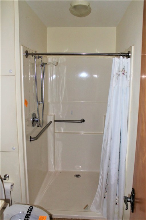 Unit 8 Holiday Island - Residential