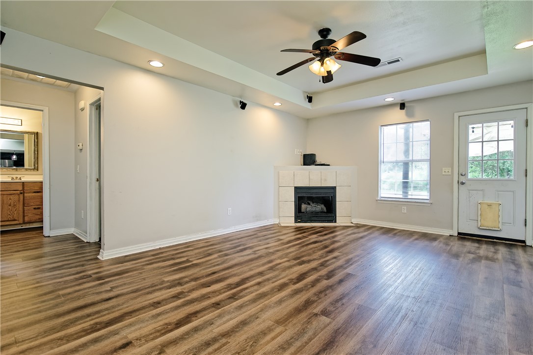 Givens Place Pea Ridge - Residential