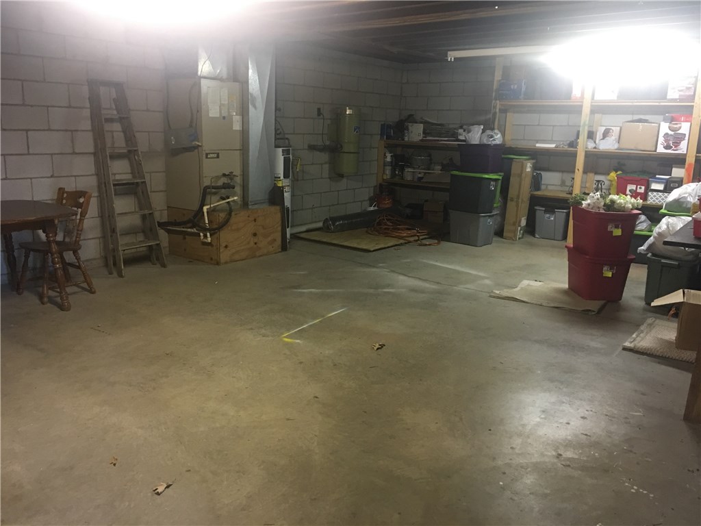 Kingsdale Courts-Bvv - Residential Lease