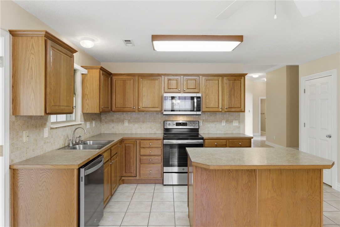 Ashbrook Hills Add - Residential