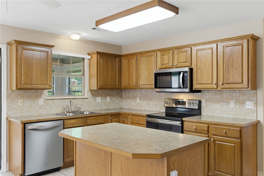 Ashbrook Hills Add - Residential