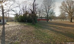 0.20 acre lot located in a peaceful and pleasant small community, just a few steps from the Ermer Dansby Pondexter Sports Complex! Only 3 minutes from Downtown Texarkana, 2 minutes from Texas, 5 minutes from the Courthouse, and 10 minutes from the nearest Walmart Supercenter. With its unbeatable location near parks, sports facilities, and major conveniences, and unbeatable price, this lot offers endless possibilities for a home, investment, garden, playground and much more! Buy it now before it's gone! GPS Coordinates*: SW: 33.415742, -94.036383; SE: 33.415731, -94.035744; NE: 33.415869, -94.035742; NW: 33.415881, -94.036378; *Property boundaries on images and GPS coordinates are only estimates. For exact boundaries, a survey should be done.