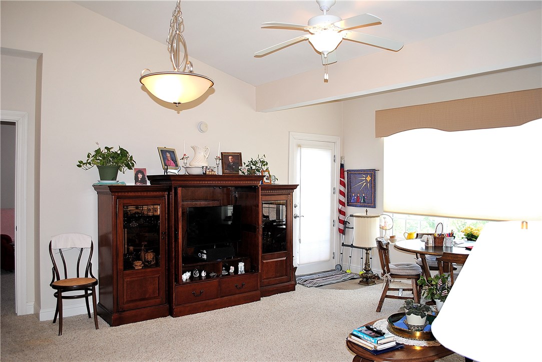 Highlands Crossing Sub Bvv - Residential