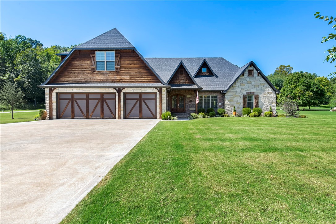 Beau Chalet Sub Highfill - Residential