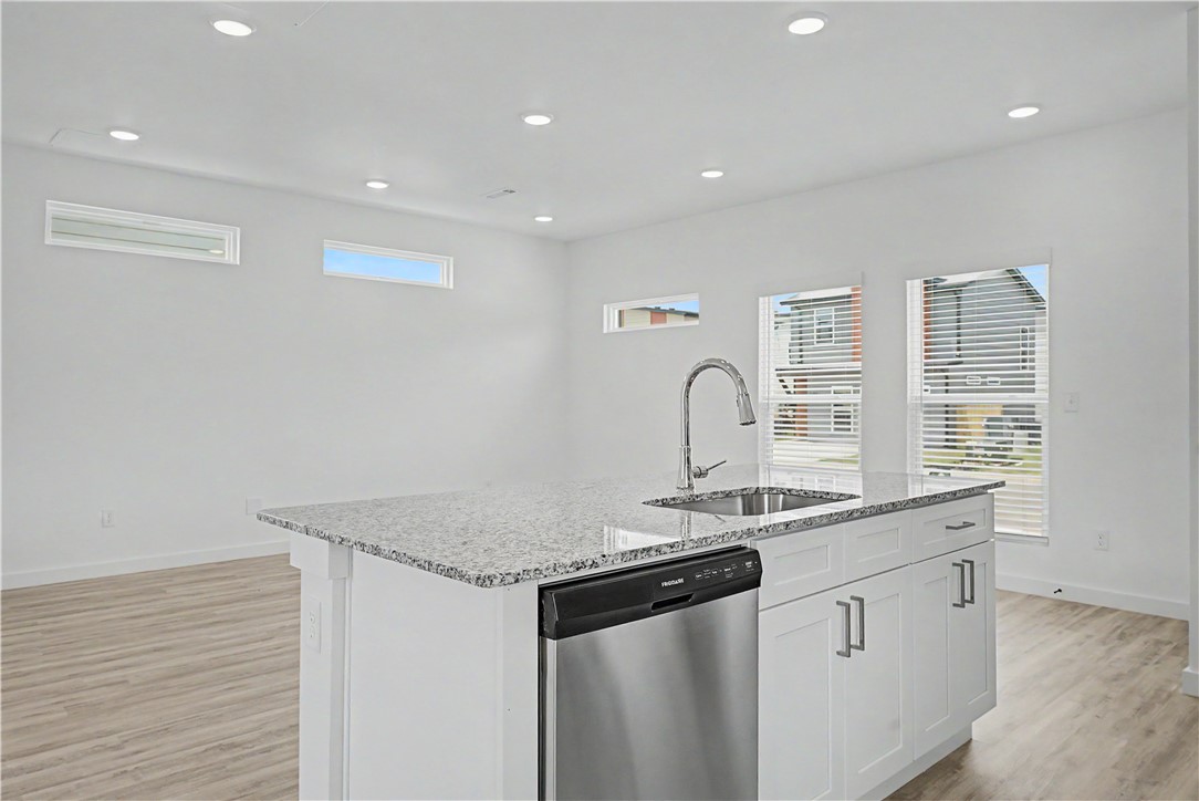 FEATHERSTON WEST SUB PH 1-CENTERTON - Residential