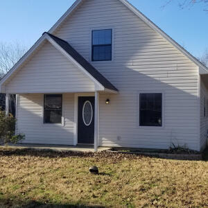 GREAT investment or first time buyer! Enjoy this cozy home with this split- level floor plan with a master bedroom downstairs and 2 bedrooms with full bath upstairs. It was remodeled in 2018 with granite counter tops, new flooring, and paint. Has been rented for the last three years for $850.00. The seller will pay up to $500.00 for a home warranty. REALTOR OWNED