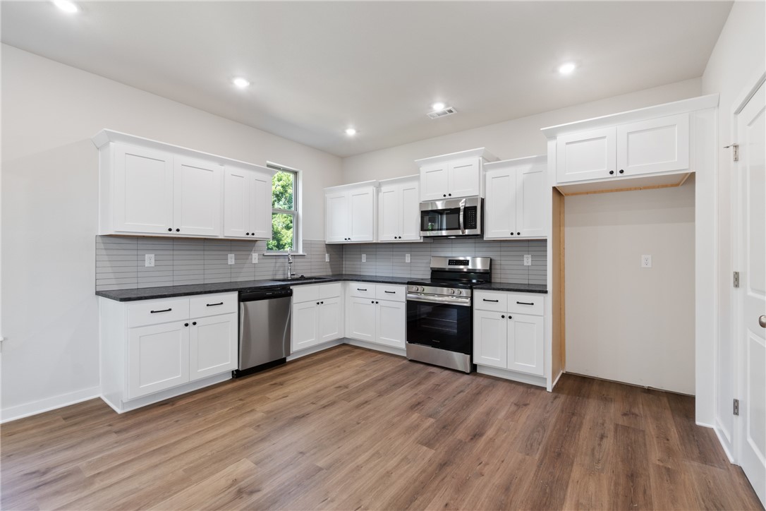 Hebrides Sub Bvv - Residential Lease