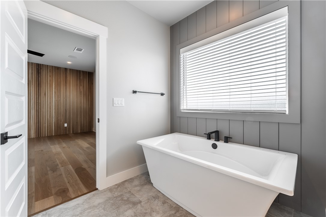 Aurora Sub Ph I Bentonville - Residential Lease