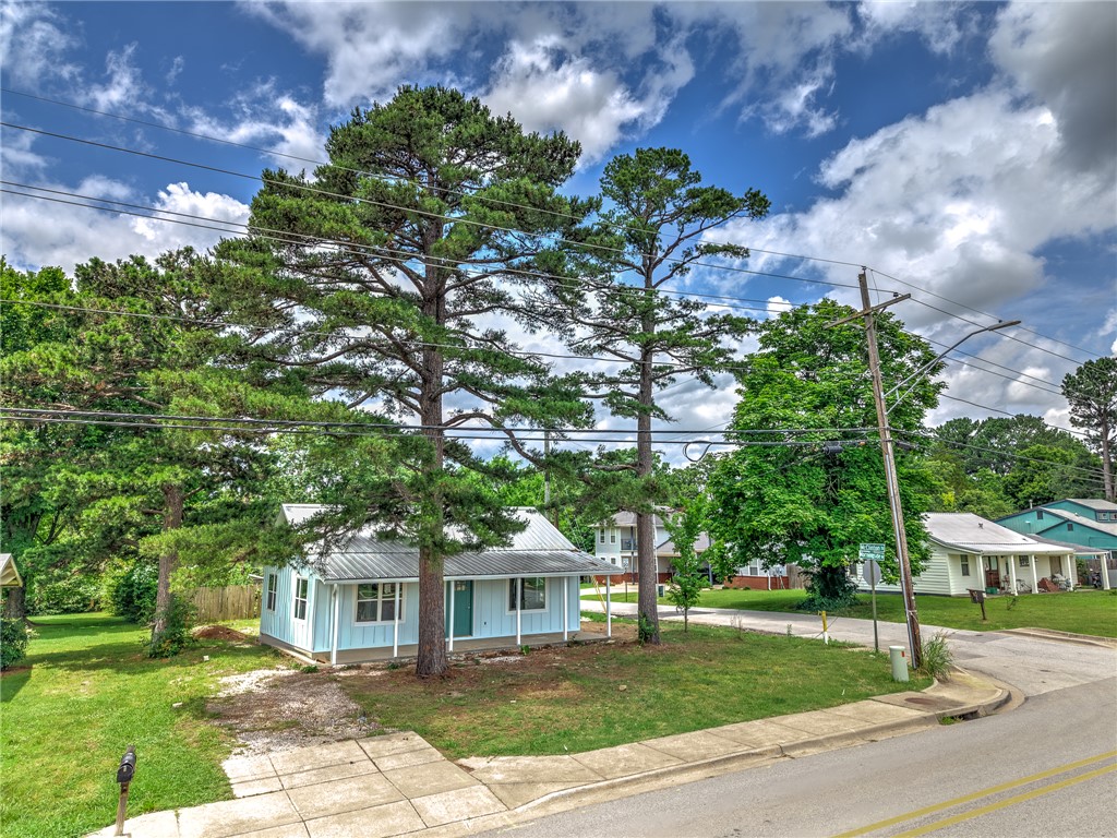 McClintons Add - Residential