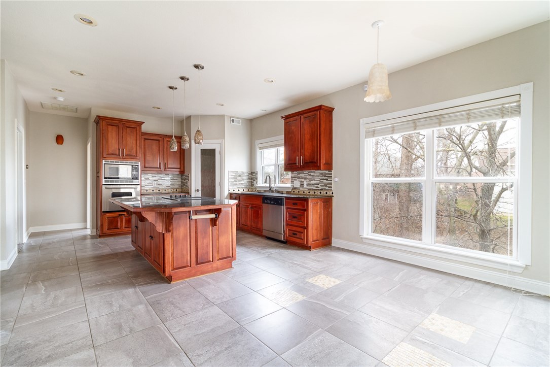 Woods Creek - Residential