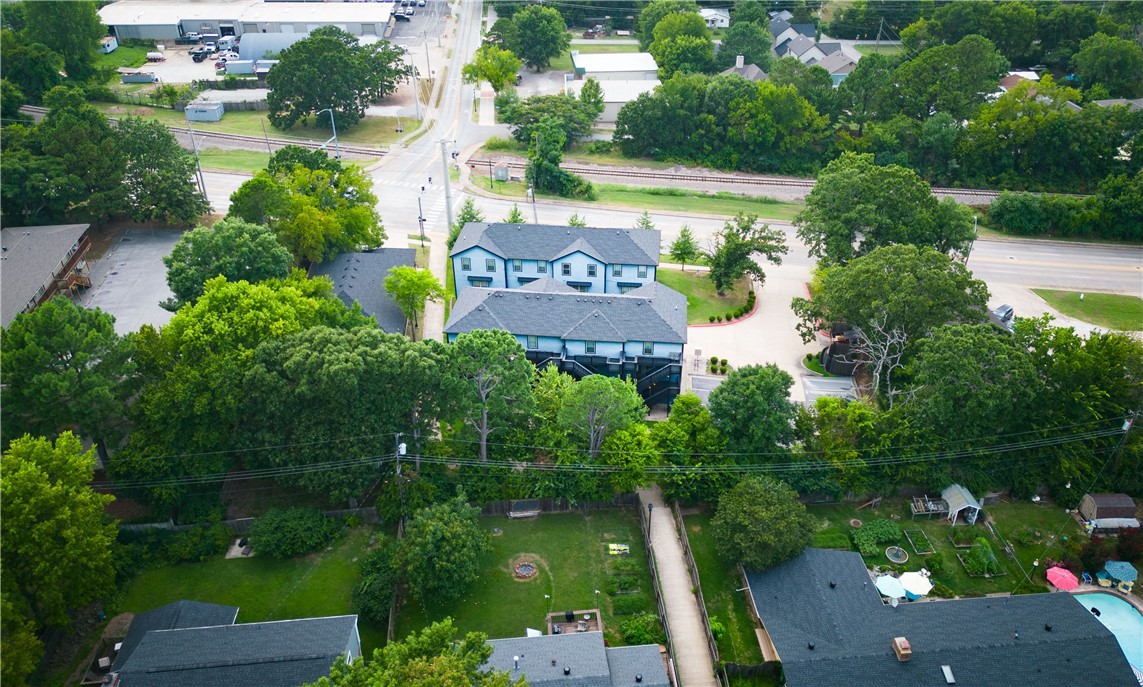 Bourbon Street Twnhms Hpr - Residential