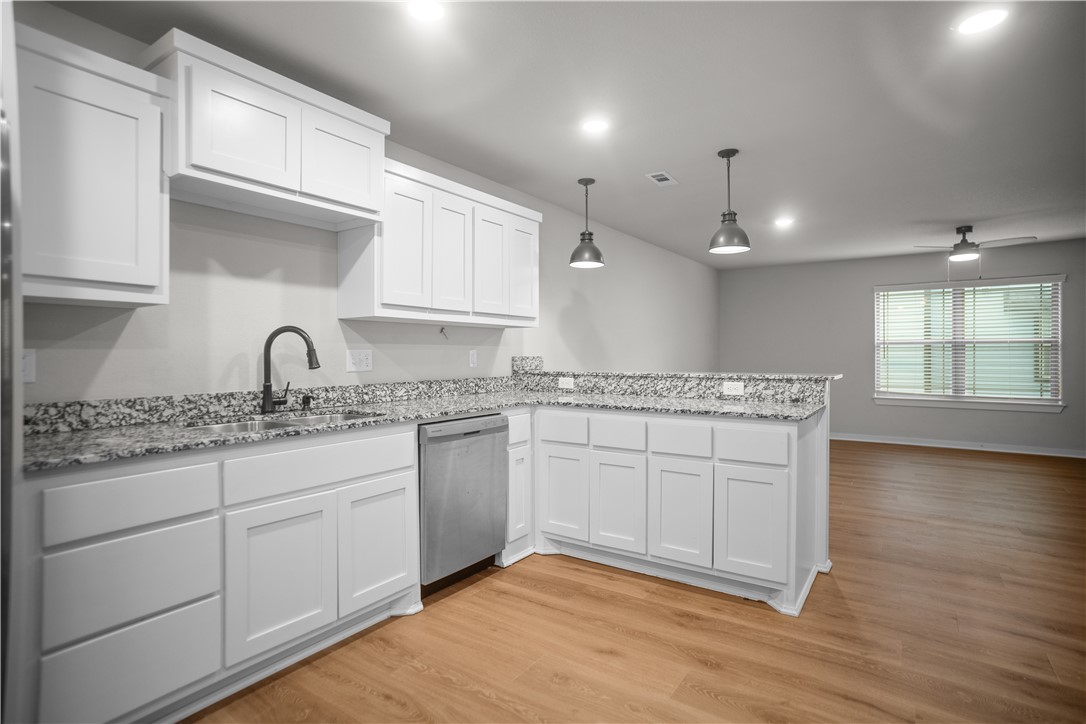 Bourbon Street Twnhms Hpr - Residential