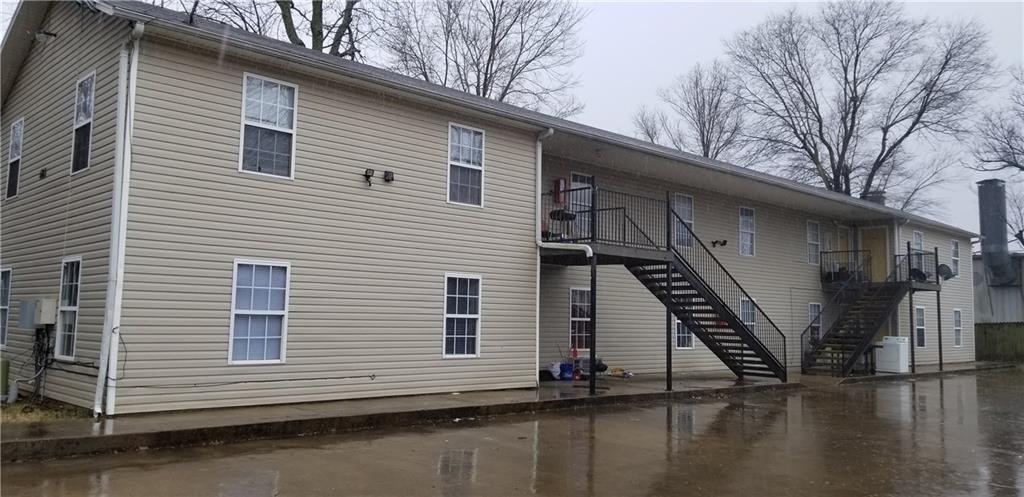 Nice apartment in Springdale. Home features 2 bedrooms, 2 full bath, all appliances, vinyl wood floors throughout, & new paint.