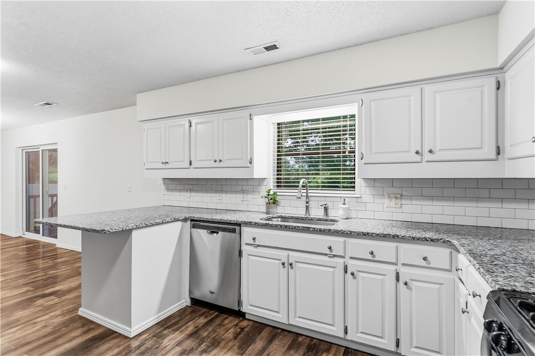 Hendrix Sub Bentonville - Residential Lease