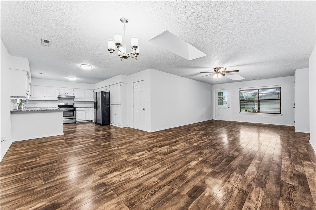 Hendrix Sub Bentonville - Residential Lease