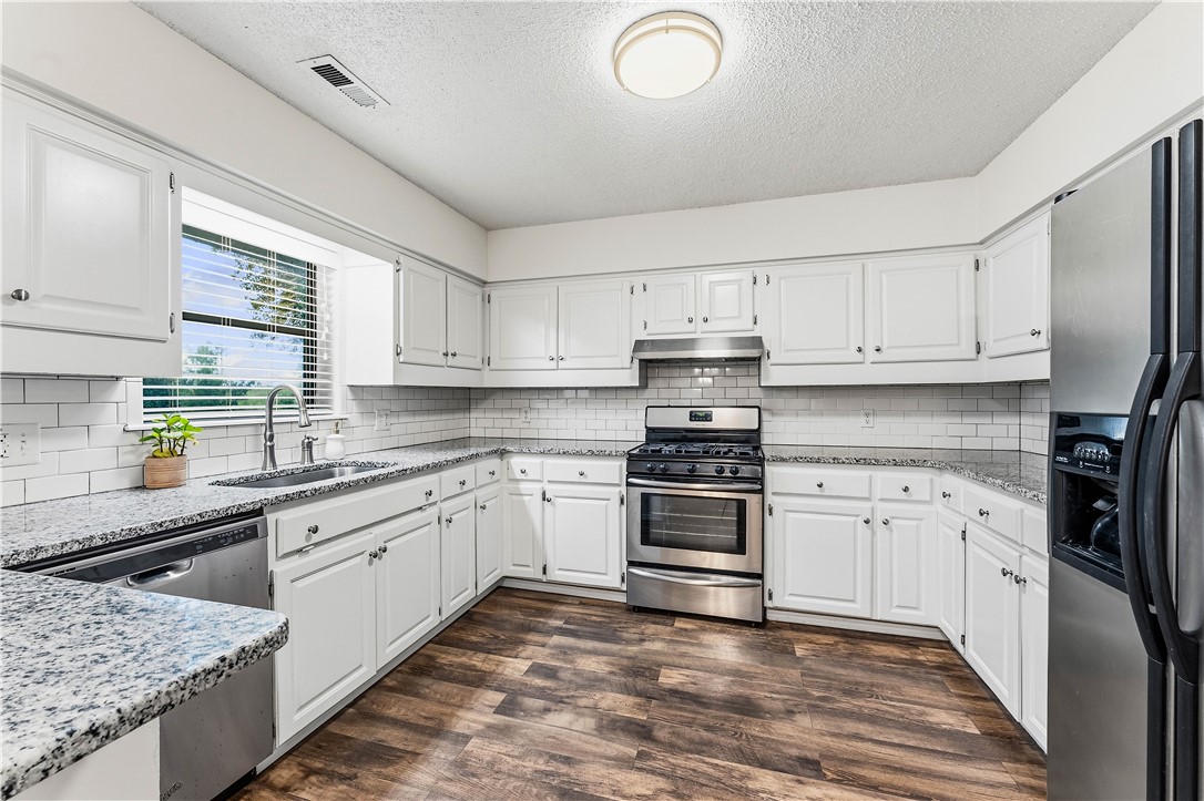 Hendrix Sub Bentonville - Residential Lease