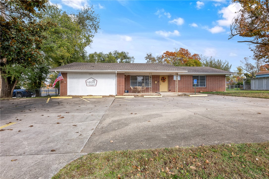 Mcandrew&Jackson - Residential