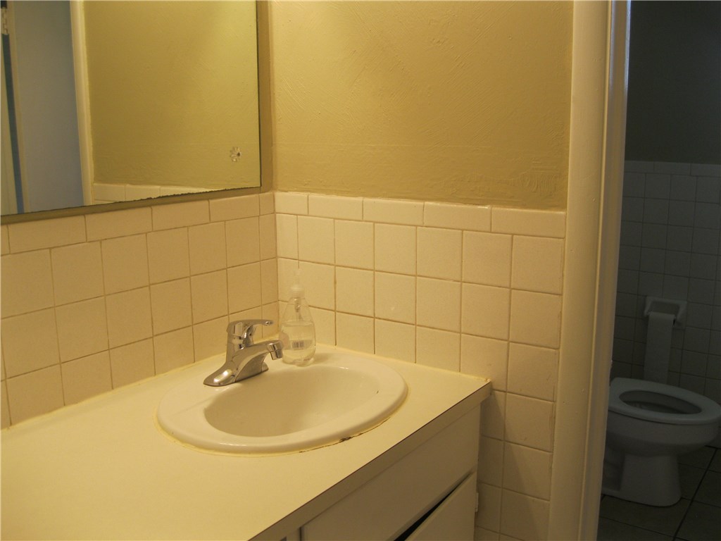 Morris Sub Rogers - Residential Lease