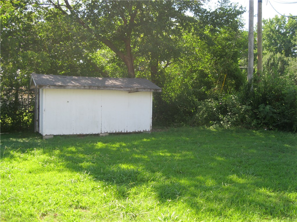 Morris Sub Rogers - Residential Lease