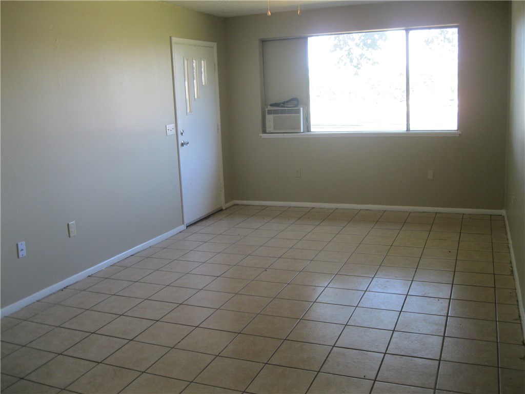 Morris Sub Rogers - Residential Lease