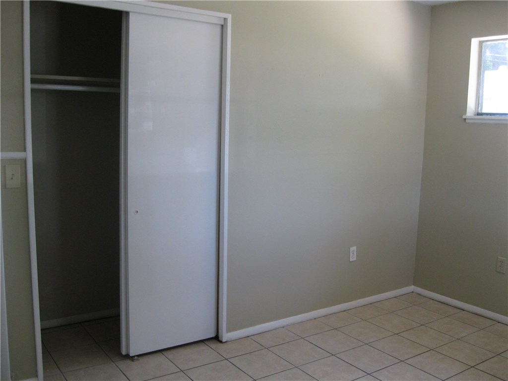Morris Sub Rogers - Residential Lease