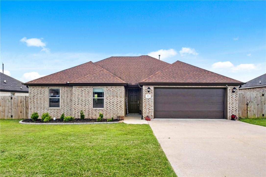 Welcome home to this beautifully maintained property in the heart of Gravette! Featuring durable luxury vinyl plank flooring throughout, this move-in-ready home offers both style & easy maintenance. The kitchen is designed to impress with granite countertops, custom cabinetry, & stainless steel appliances, making it perfect for everyday living and entertaining. The spacious floor plan includes generously sized bedrooms, while the primary suite offers a large walk-in closet for ample storage. Conveniently located near local schools, parks, & all that Gravette has to offer, this home combines comfort, quality, and an excellent location. Don't miss your opportunity to make 803 Mulberry Street SW your new home!