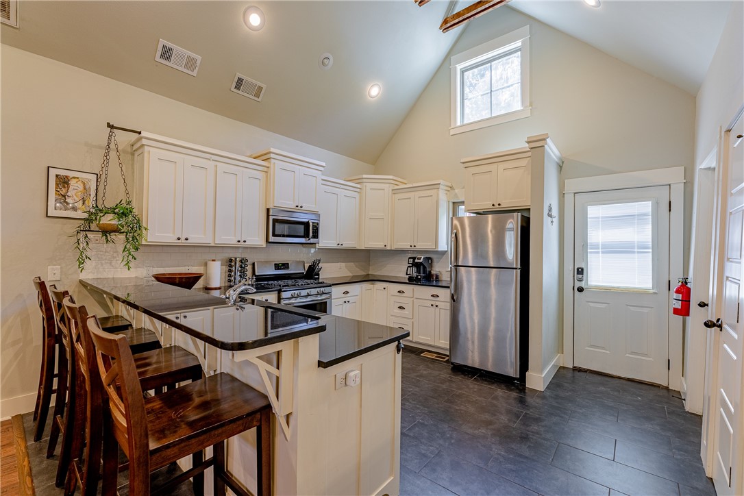McGaugheys Orchard Add Rogers - Residential