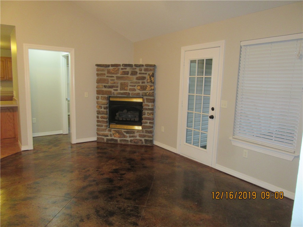 Walnut Woods #2 Ph 1 Siloam Spgs - Residential Lease