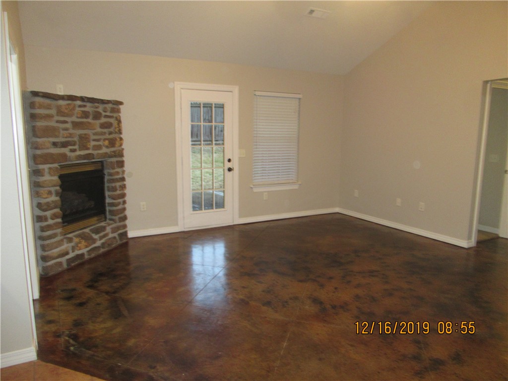 Walnut Woods #2 Ph 1 Siloam Spgs - Residential Lease