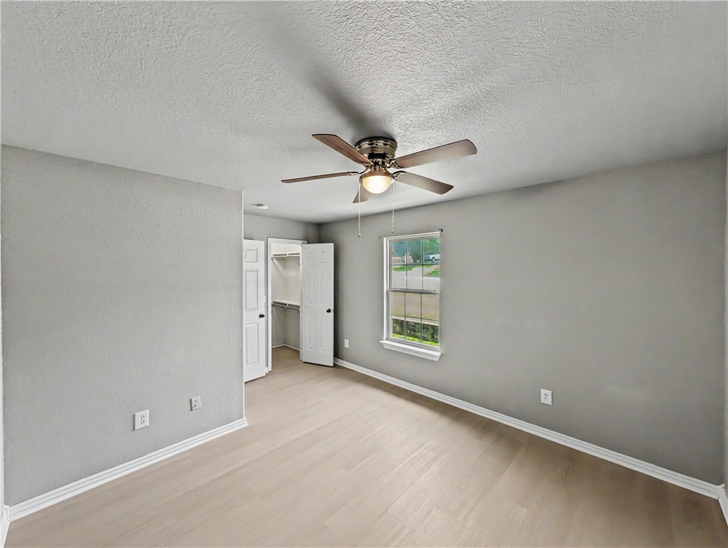 Walnut Woods # 1 Siloam Spgs - Residential Lease