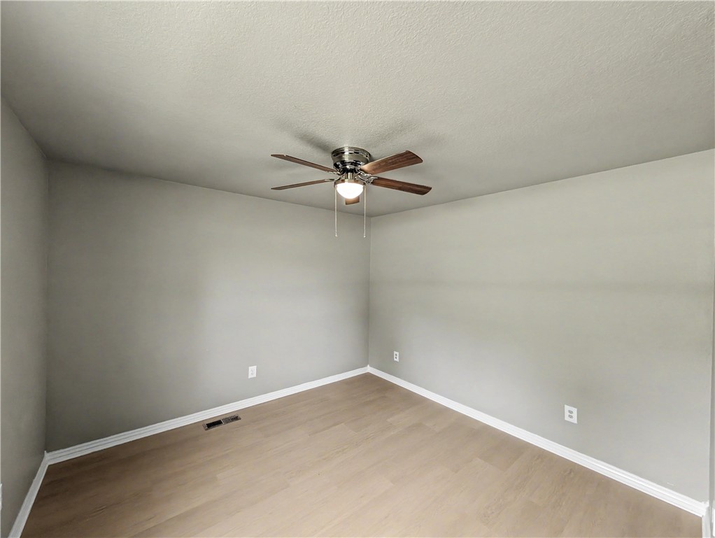 Walnut Woods # 1 Siloam Spgs - Residential Lease