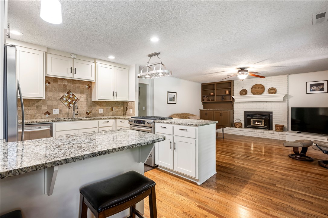 Strawberry Hill Sub - Residential Lease