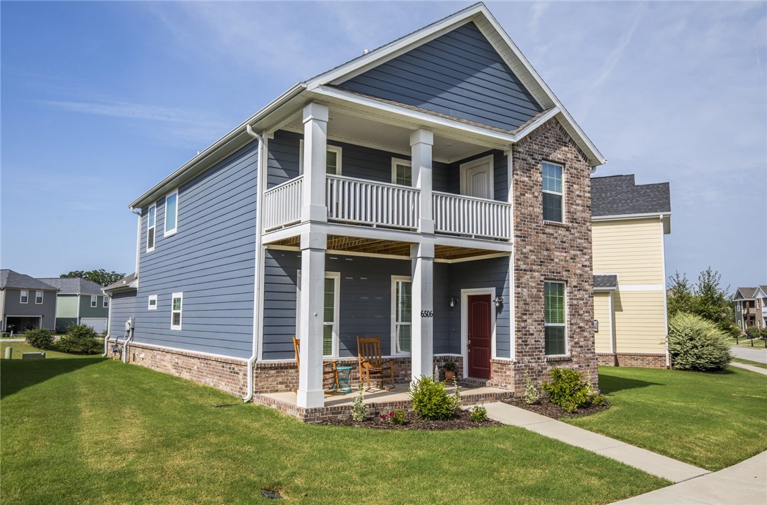 One owner, immaculately maintained home located in the desirable area of SW Rogers nestled between Pinnacle and Shadow Valley. Open floor plan, private master balcony and office nook, private back patio, cozy front porch and large laundry/mud room. This home at this price in this location is a rare offering. Come see why this should be yours.