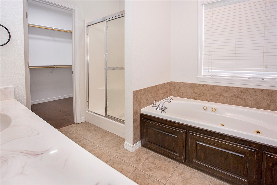 COVE LANDING PHASE IV - Residential