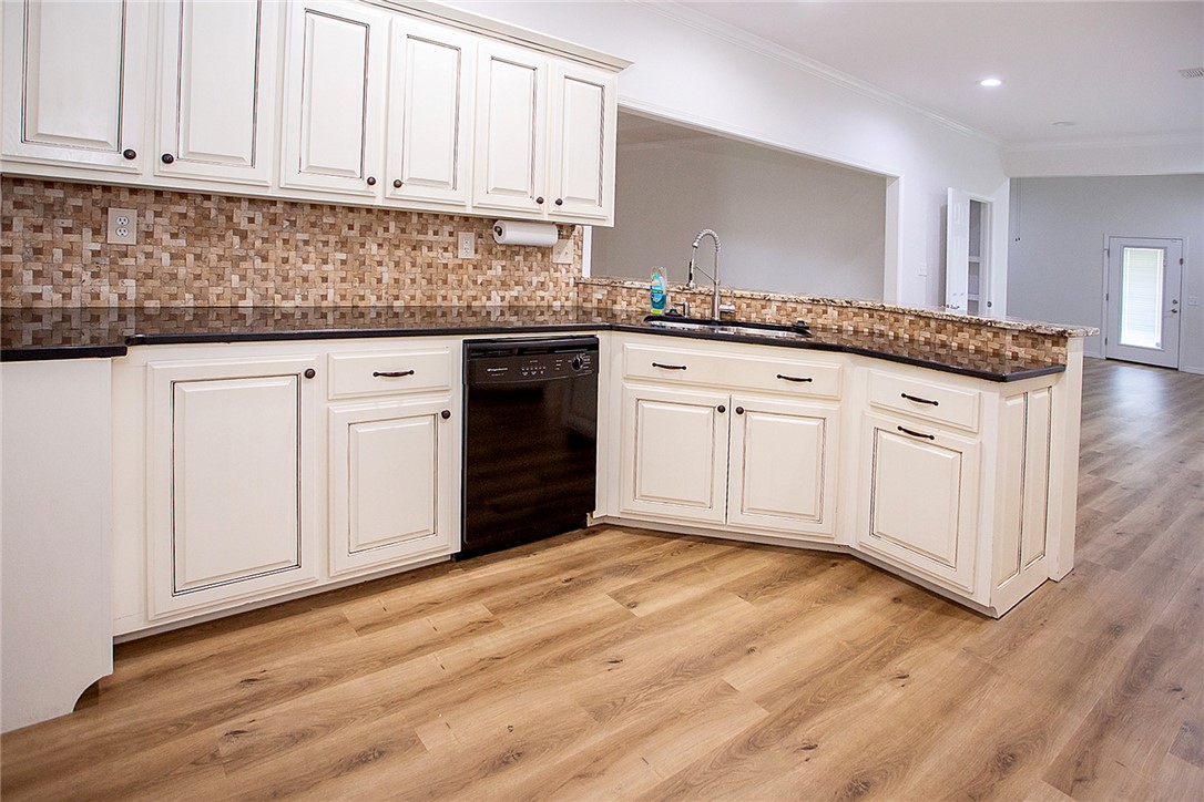 COVE LANDING PHASE IV - Residential