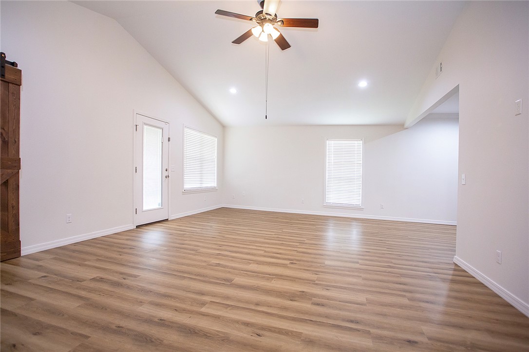 COVE LANDING PHASE IV - Residential