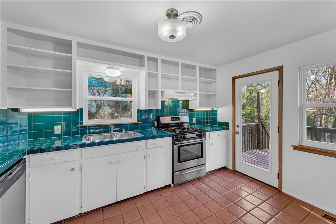 Adams Add - Residential Lease