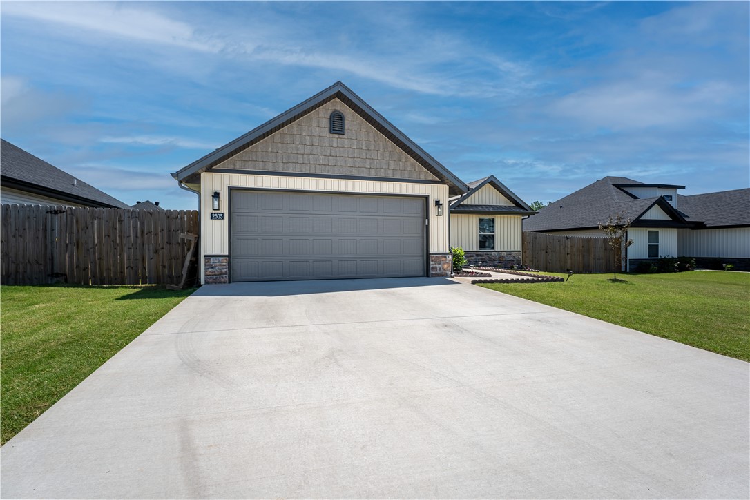 Wire Ridge Rogers - Residential