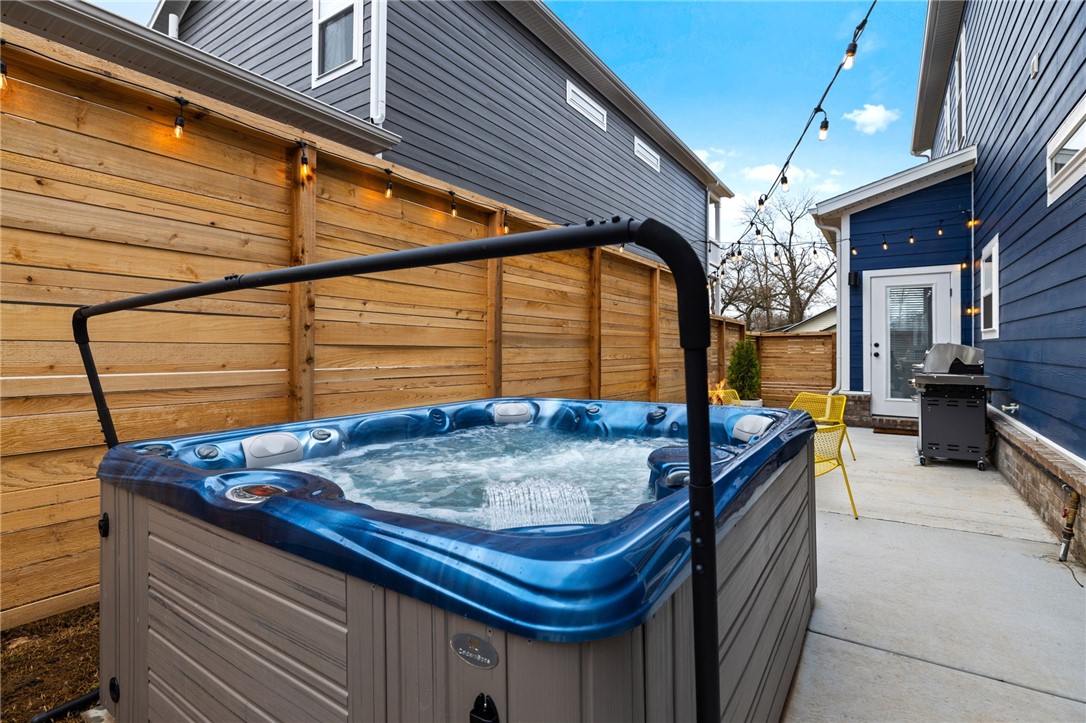 W A Burks Add Bentonville - Residential
