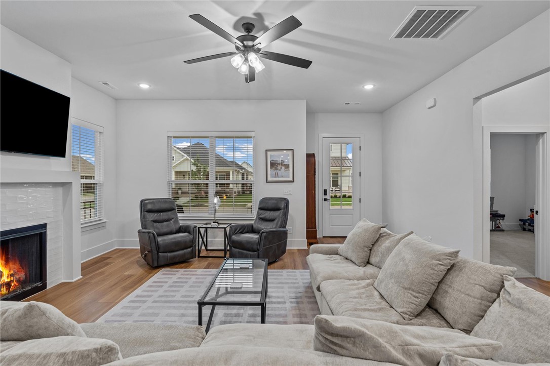 COTTAGES AT THE PARK PH II-SPRINGDALE - Residential