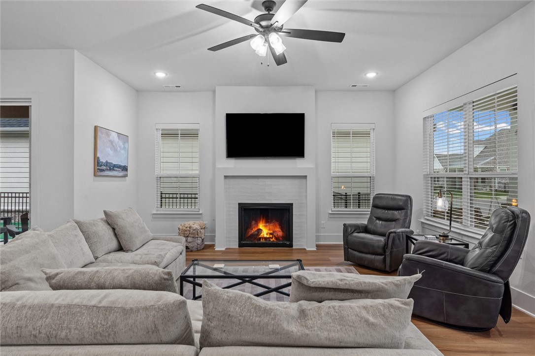 COTTAGES AT THE PARK PH II-SPRINGDALE - Residential