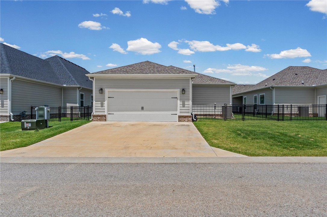COTTAGES AT THE PARK PH II-SPRINGDALE - Residential